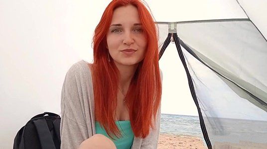 Нудистка отсосала охраннику заповедника, чтобы не платить за вход